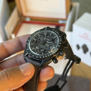 Omega Speedmaster - Dark Side of the Moon
SUPER C